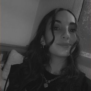 Meet your Posher, Rochelle